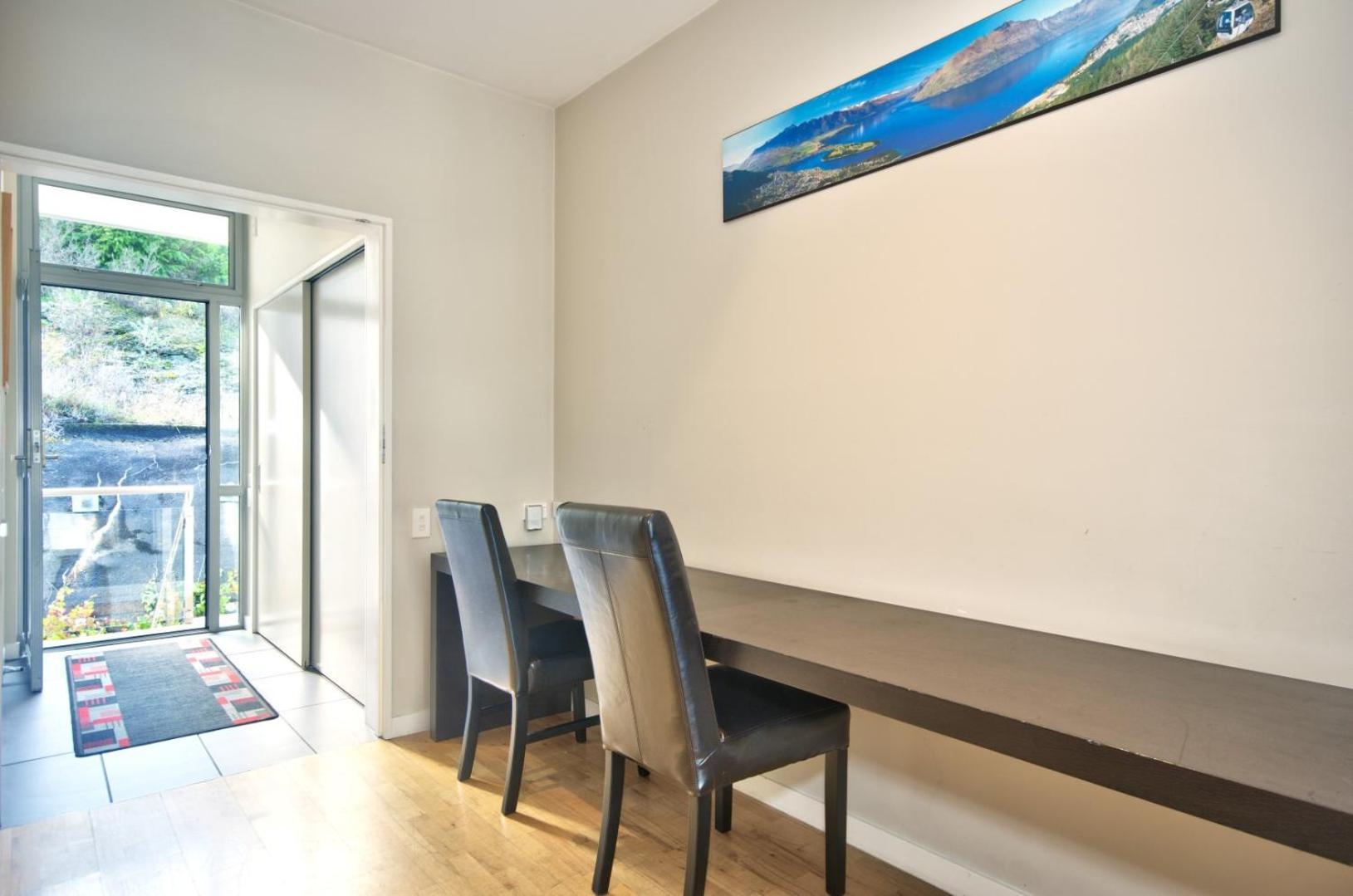 Pure Retreat Lake Views كوينستاون المظهر الخارجي الصورة