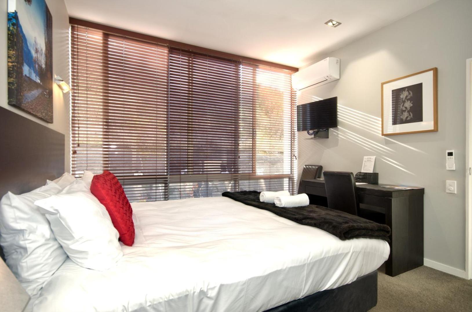 Pure Retreat Lake Views كوينستاون المظهر الخارجي الصورة